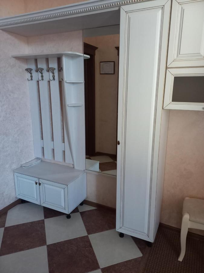Гостиный Двор Надежда Hotel Khlibodarske Bagian luar foto