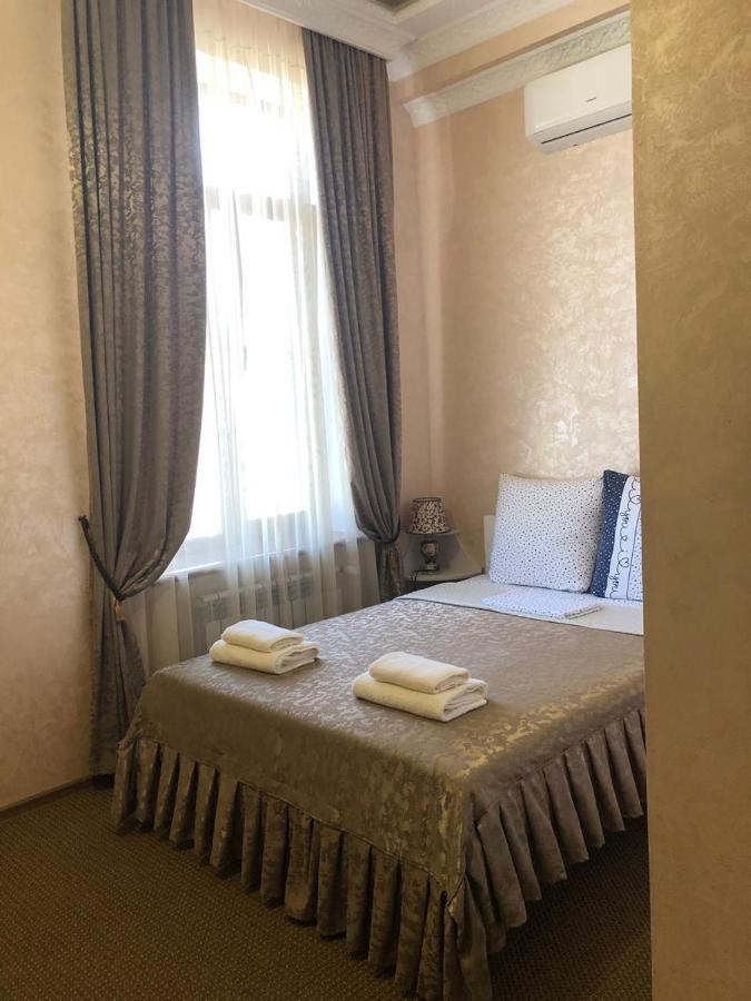 Гостиный Двор Надежда Hotel Khlibodarske Bagian luar foto