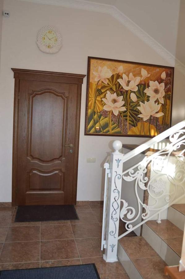 Гостиный Двор Надежда Hotel Khlibodarske Bagian luar foto