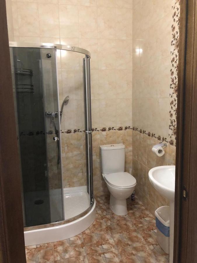 Гостиный Двор Надежда Hotel Khlibodarske Bagian luar foto